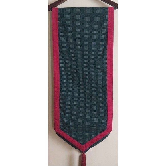 Woven Style Wine Red Green Tapestry Table Runner Length 74" Tassels Classic GUC - Picture 2 of 15